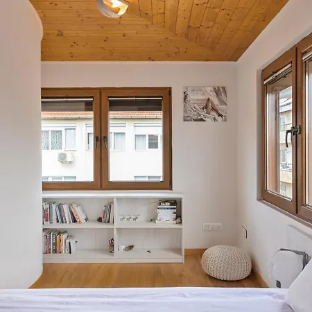 Designer Maisonette With Location By Flat Mаnager *