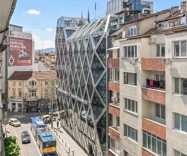 Designer Maisonette With Location By Flat Mаnager Appartement